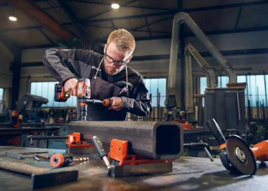 Akku-Bohrschrauber ASCM 18-4 QM AS