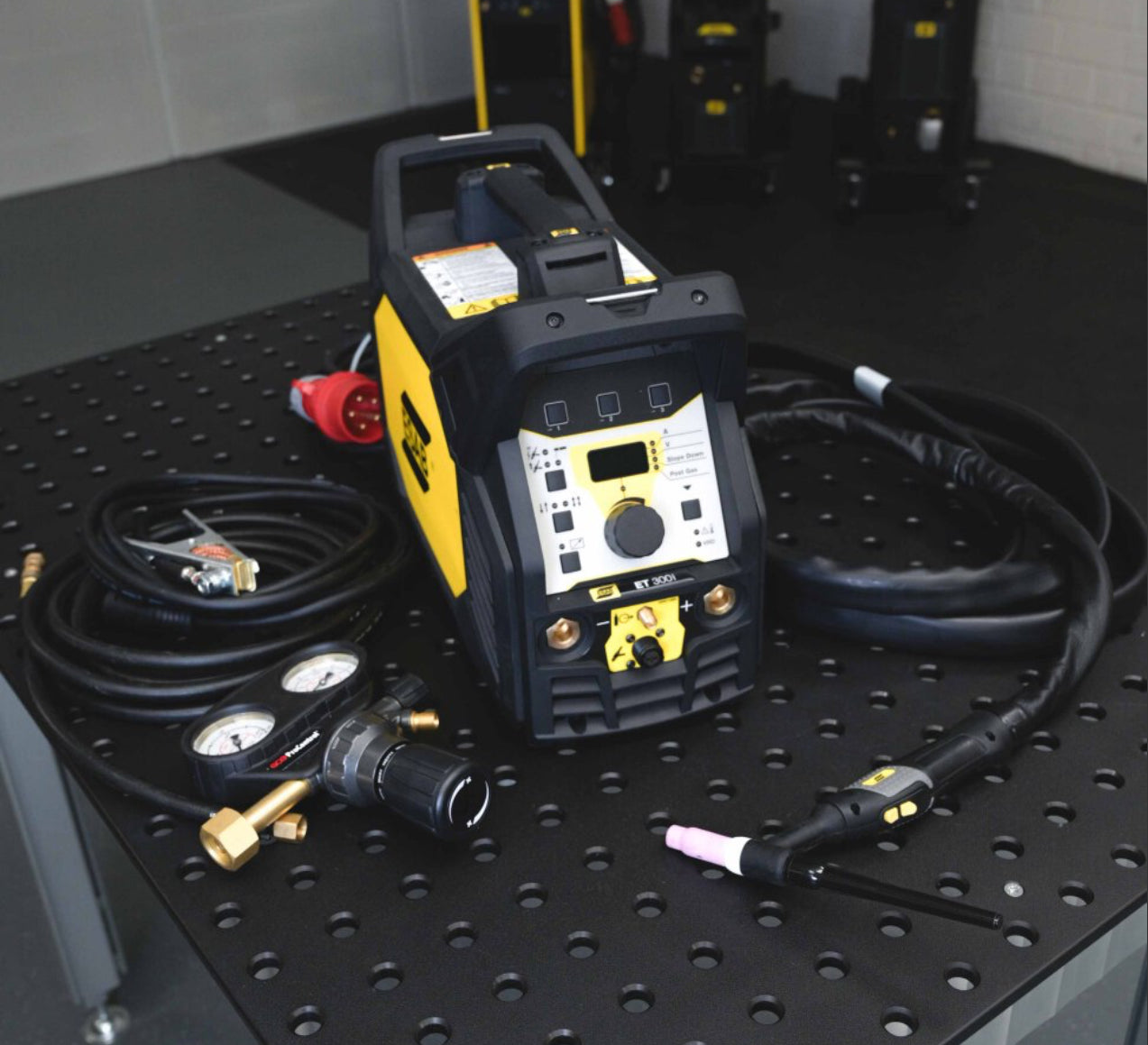Schweißgerät ESAB Renegade ET 300i - WIG Schweißgerät